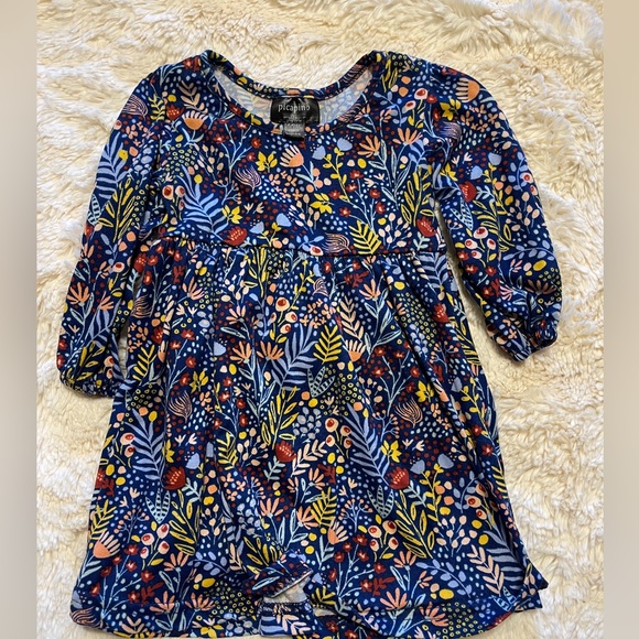 Long sleeve dress - Picture 1 of 2